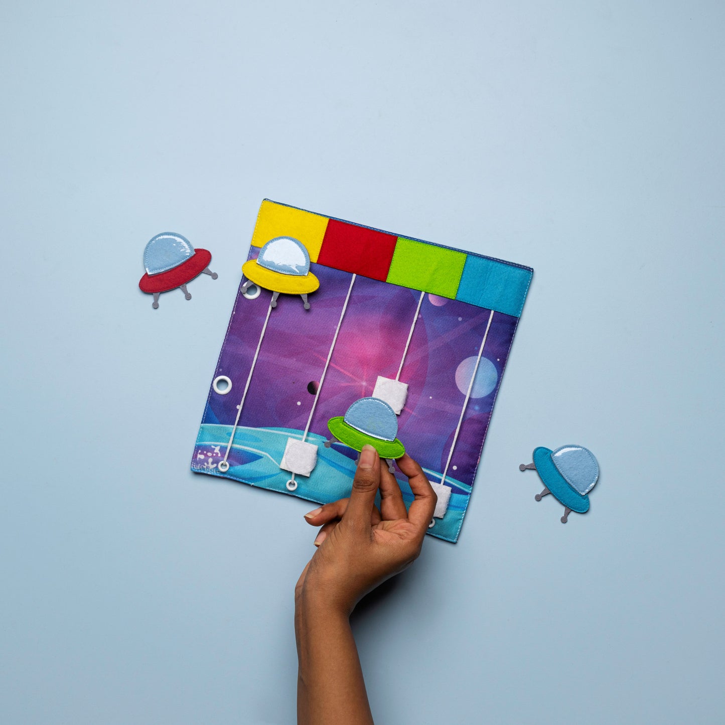 Space Quiet Book Page - Match the UFOs & Sort the Stars